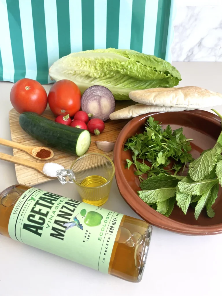 batir todos los ingredientes para el gazpacho